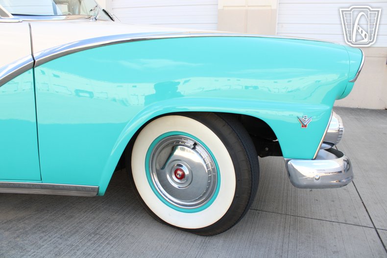 1955 Ford Fairlane 66