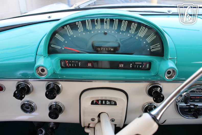 1955 Ford Fairlane 124