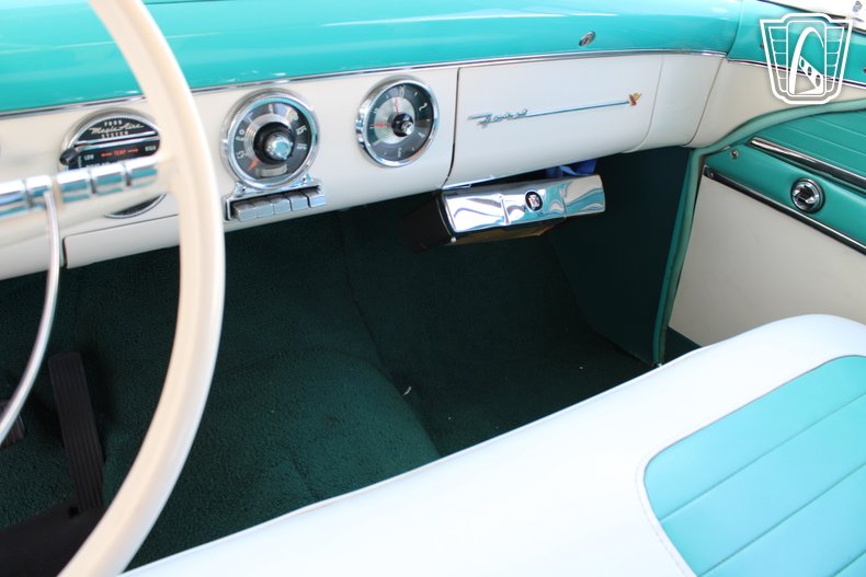 1955 Ford Fairlane 127