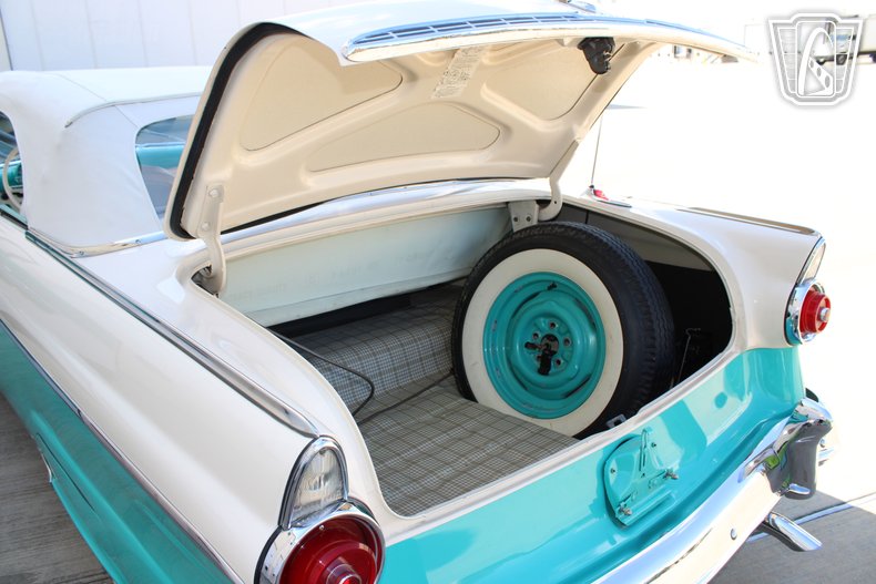 1955 Ford Fairlane 141