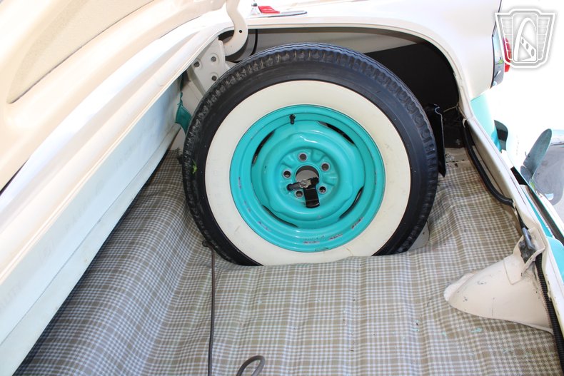 1955 Ford Fairlane 142
