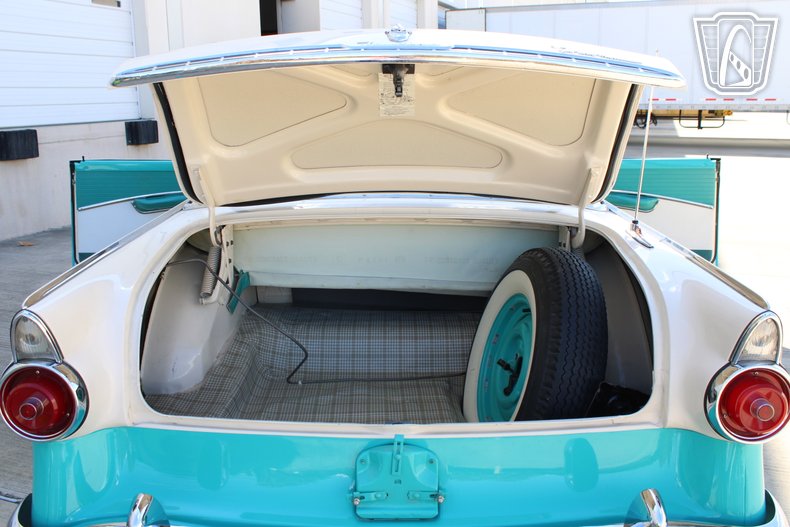 1955 Ford Fairlane 144