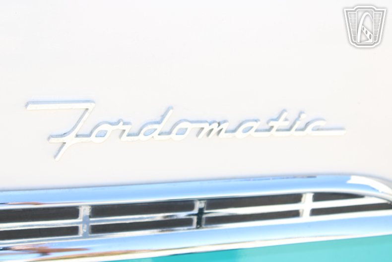1955 Ford Fairlane 151