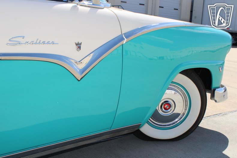 1955 Ford Fairlane 152