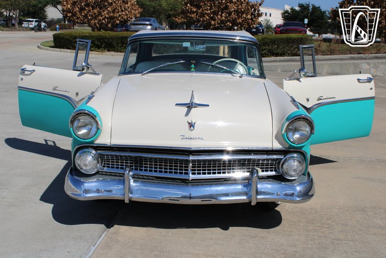 1955 Ford Fairlane 154