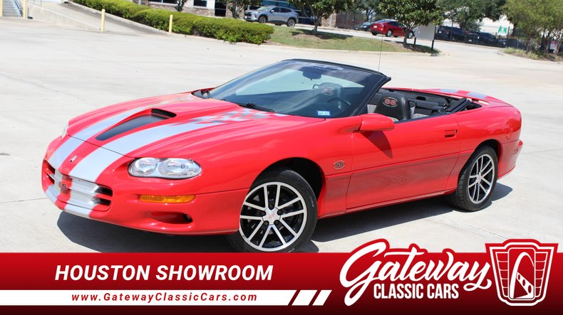 2002 Chevrolet Camaro 2