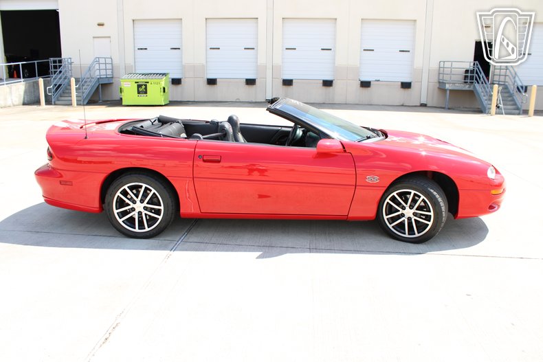 2002 Chevrolet Camaro 8
