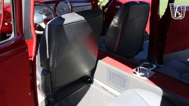 1954 Pontiac Chieftain 125