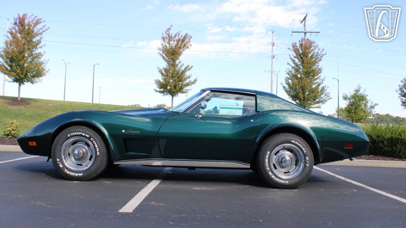 1976 Chevrolet Corvette 26