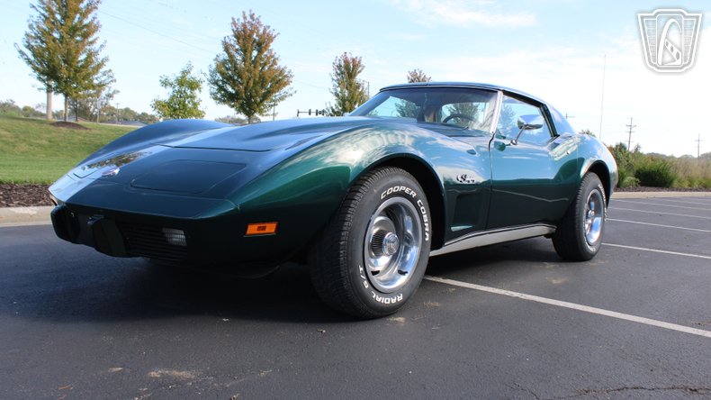 1976 Chevrolet Corvette 2