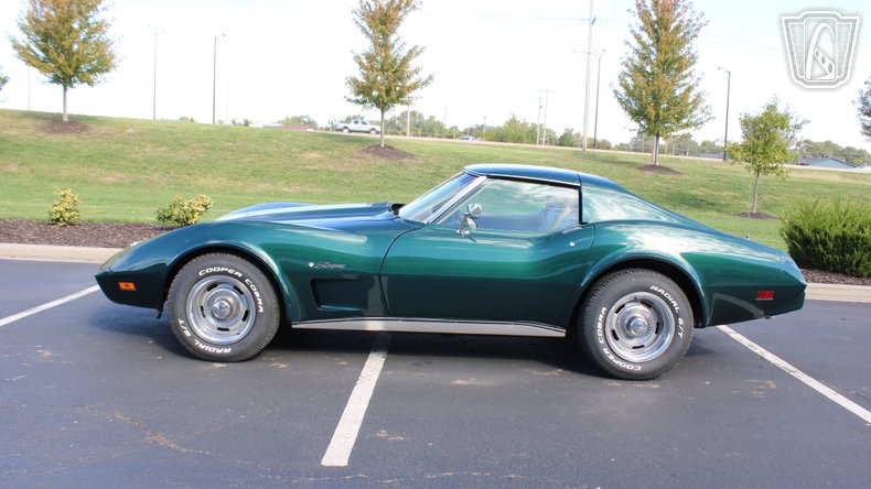 1976 Chevrolet Corvette 25