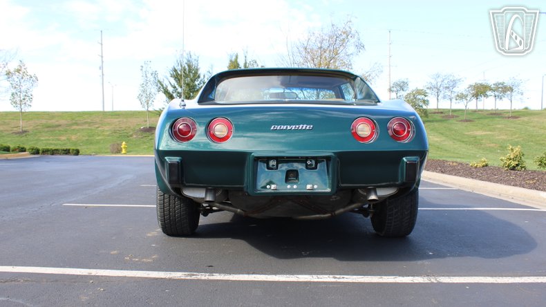1976 Chevrolet Corvette 32