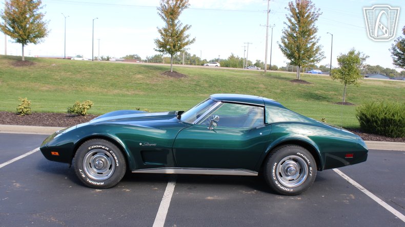 1976 Chevrolet Corvette 24