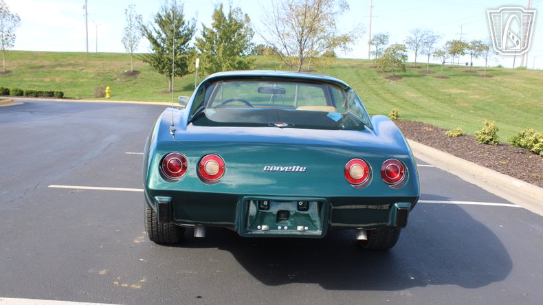 1976 Chevrolet Corvette 31