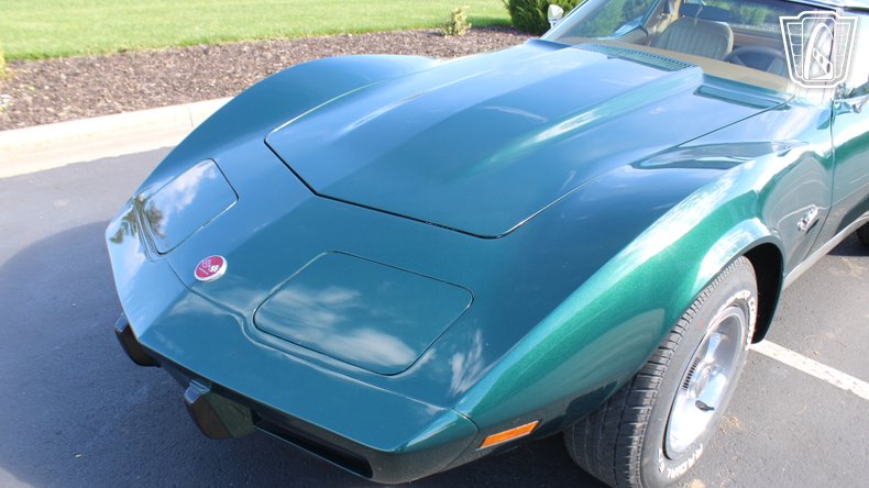 1976 Chevrolet Corvette 41