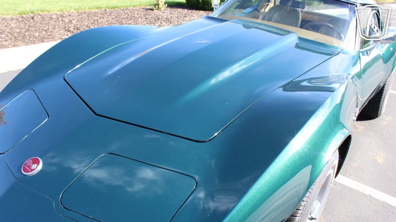 1976 Chevrolet Corvette 8