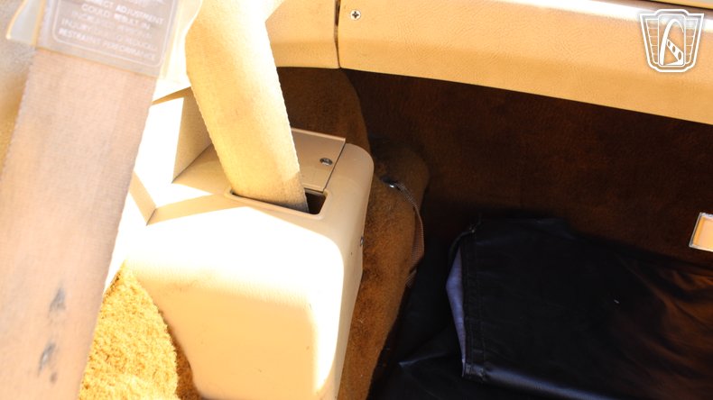 1976 Chevrolet Corvette 105
