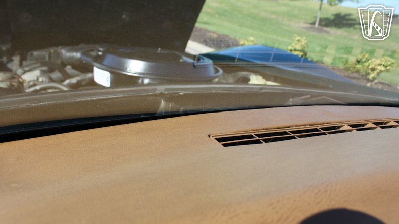 1976 Chevrolet Corvette 114