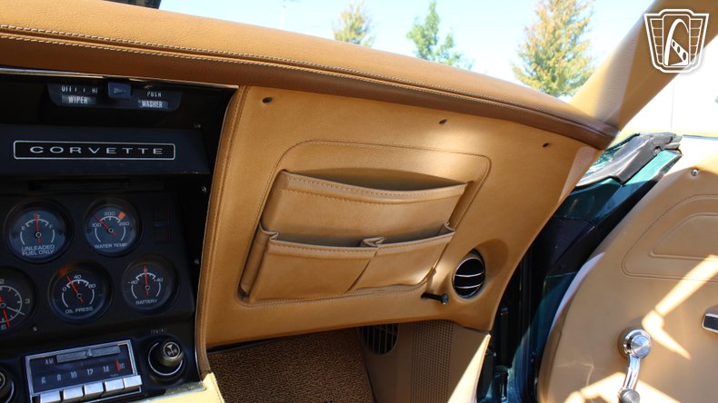 1976 Chevrolet Corvette 117