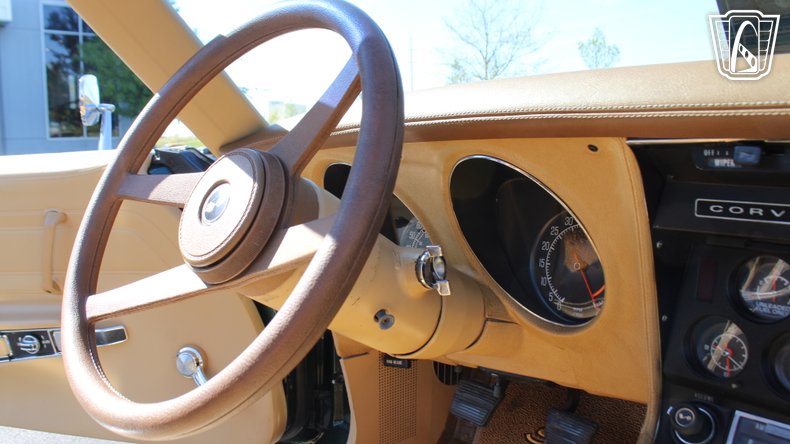 1976 Chevrolet Corvette 128
