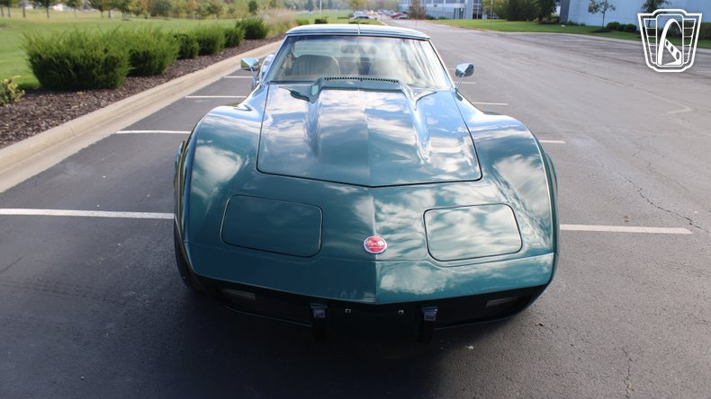 1976 Chevrolet Corvette 131