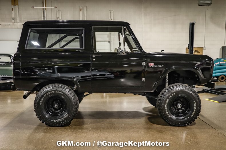 1966 Ford Bronco 31