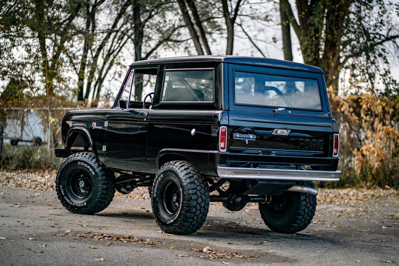 1966 Ford Bronco 14
