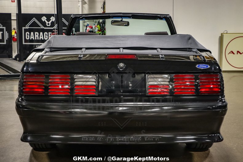 1990 Ford Mustang 58