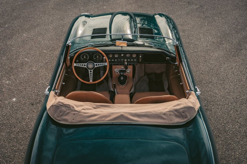 1964 Jaguar E-Type 30