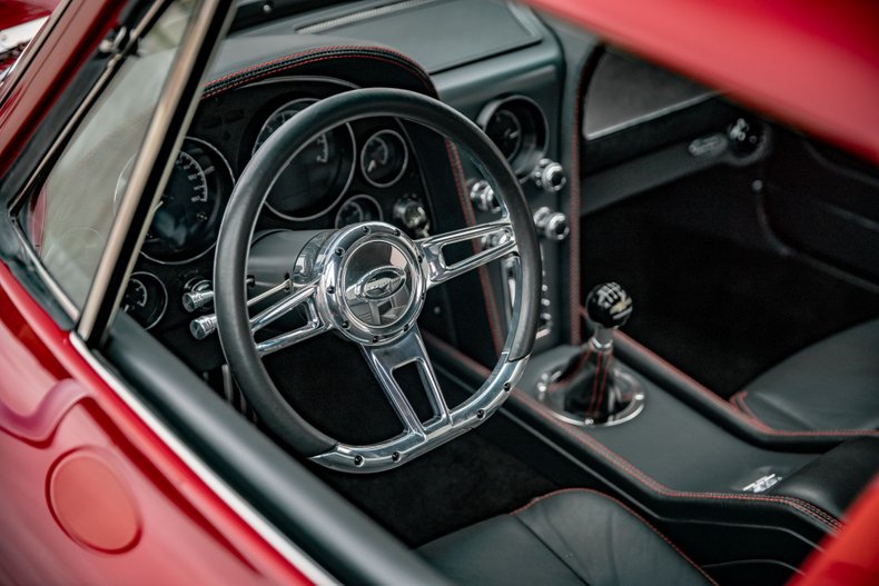 1967 Chevrolet Corvette 24
