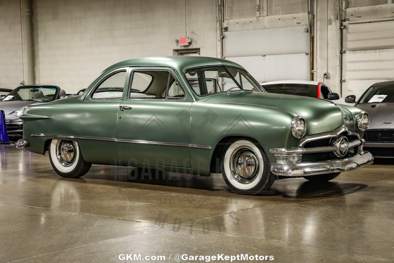 1950 Ford Custom Deluxe 1