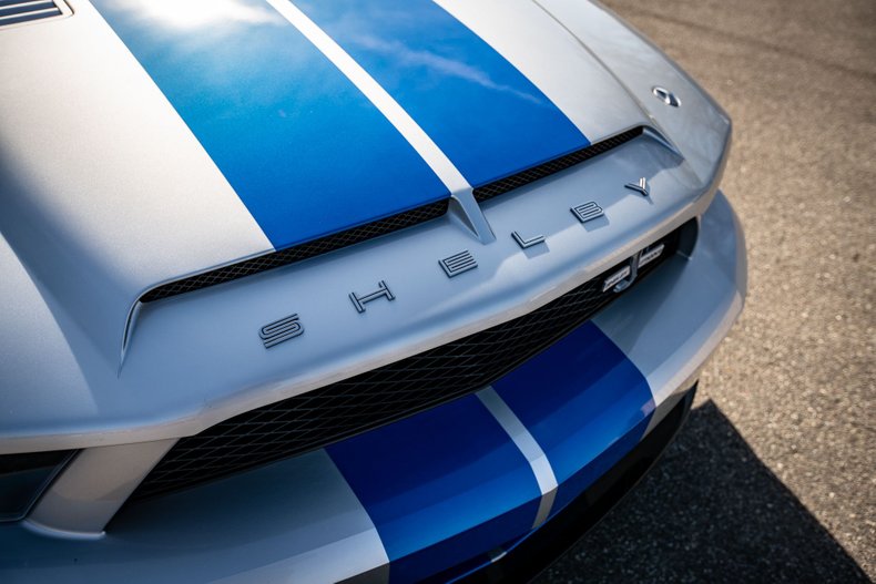 2009 Ford Shelby 8