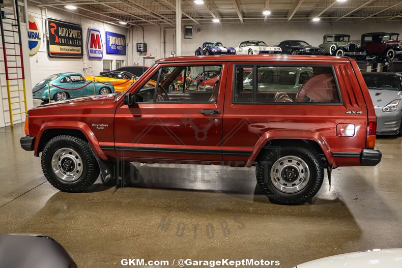 1986 Jeep Cherokee 11