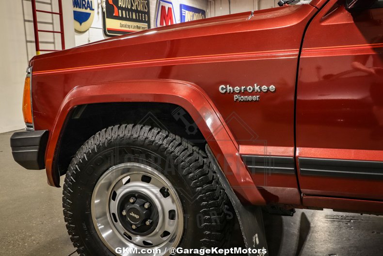 1986 Jeep Cherokee 38