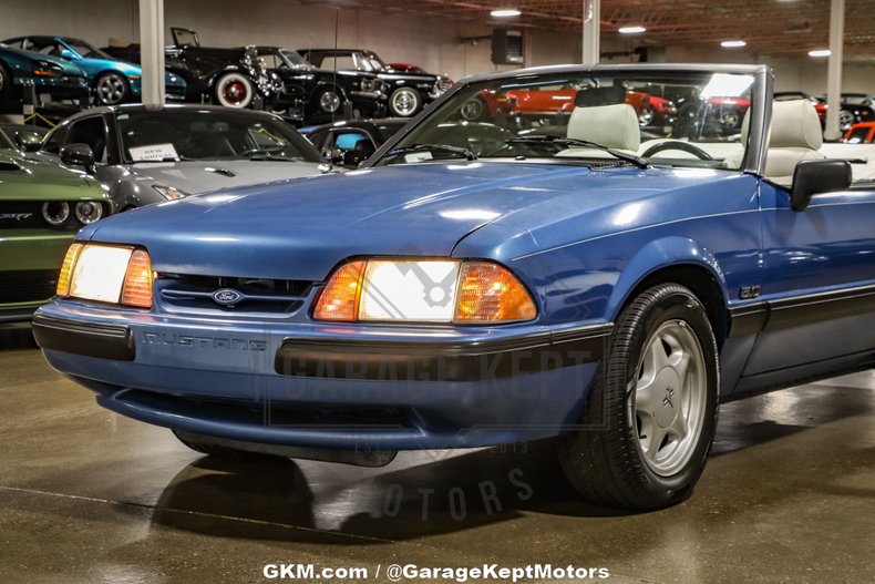 1989 Ford Mustang 39