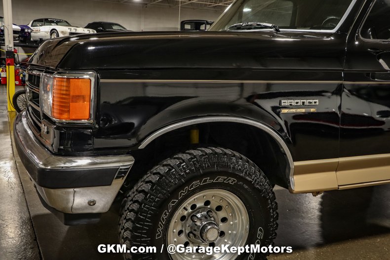 1991 Ford Bronco 36