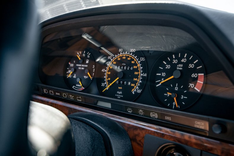 1989 Mercedes-Benz 560 SEC 11