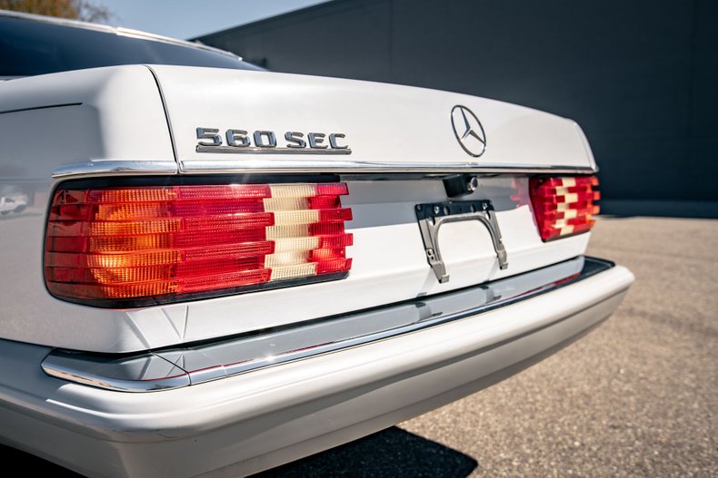 1989 Mercedes-Benz 560 SEC 15
