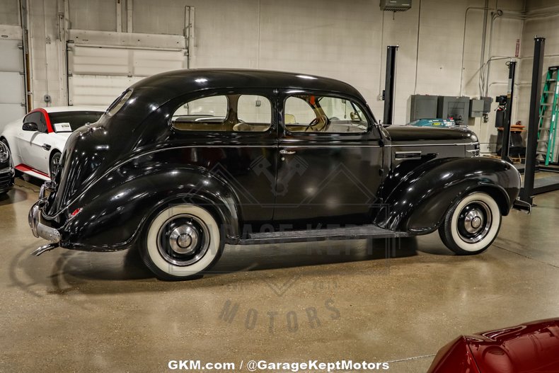 1939 Plymouth P8 16
