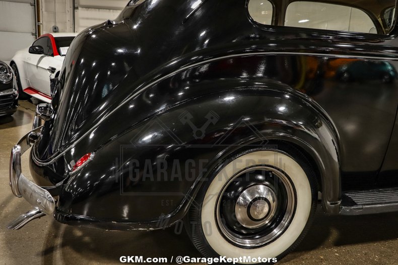1939 Plymouth P8 54