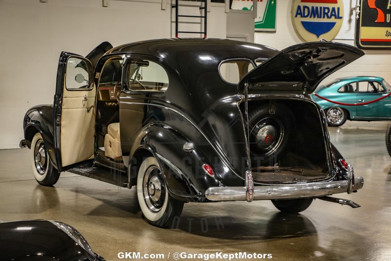 1939 Plymouth P8 3