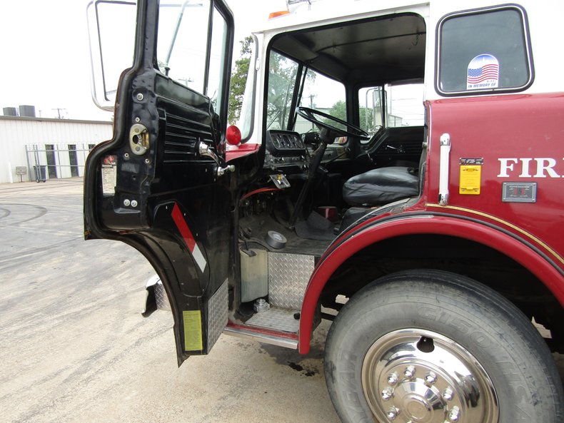 For Sale 1987 Ford F8000 Fire Truck