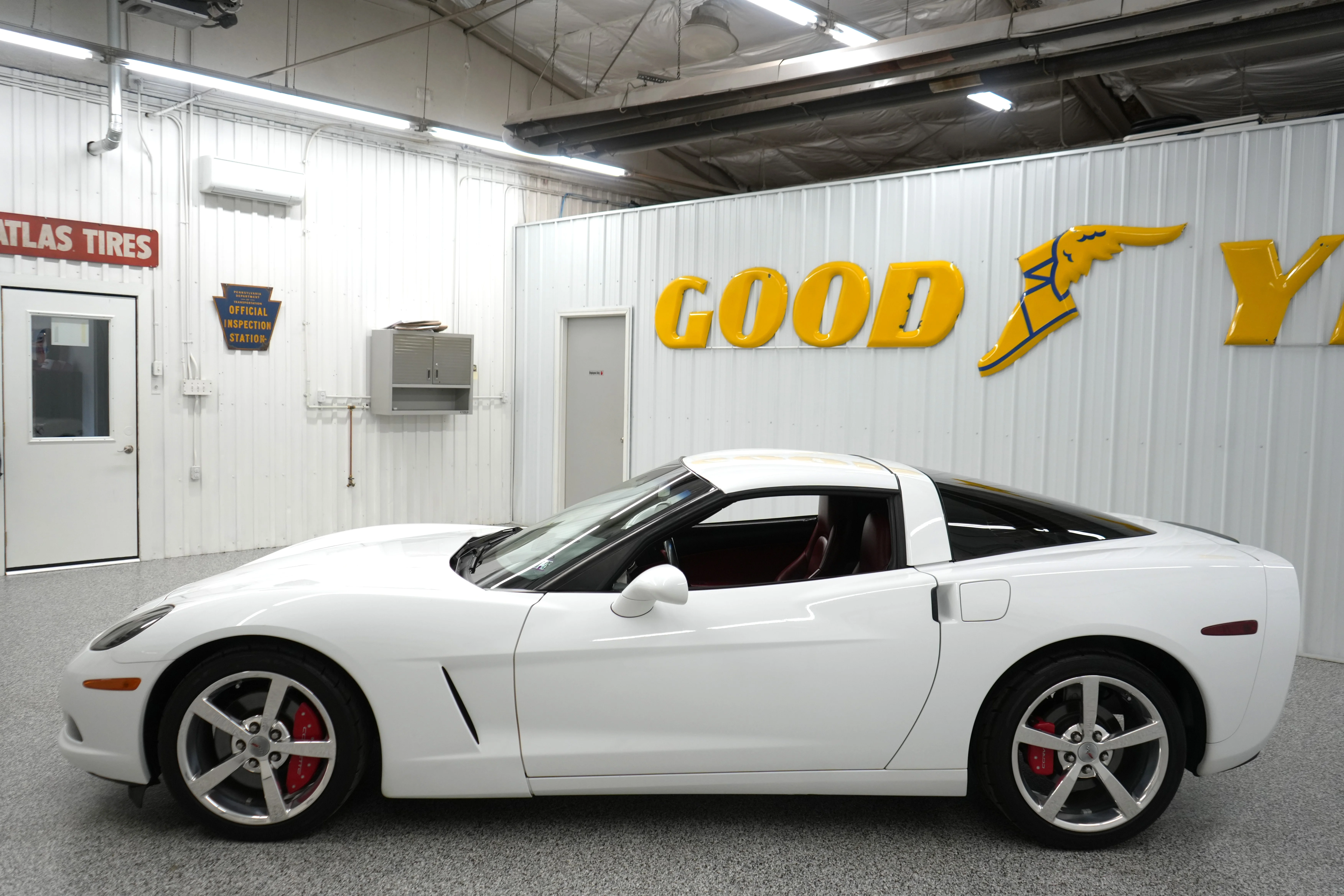 2005 Chevrolet Corvette Base - Photo 5