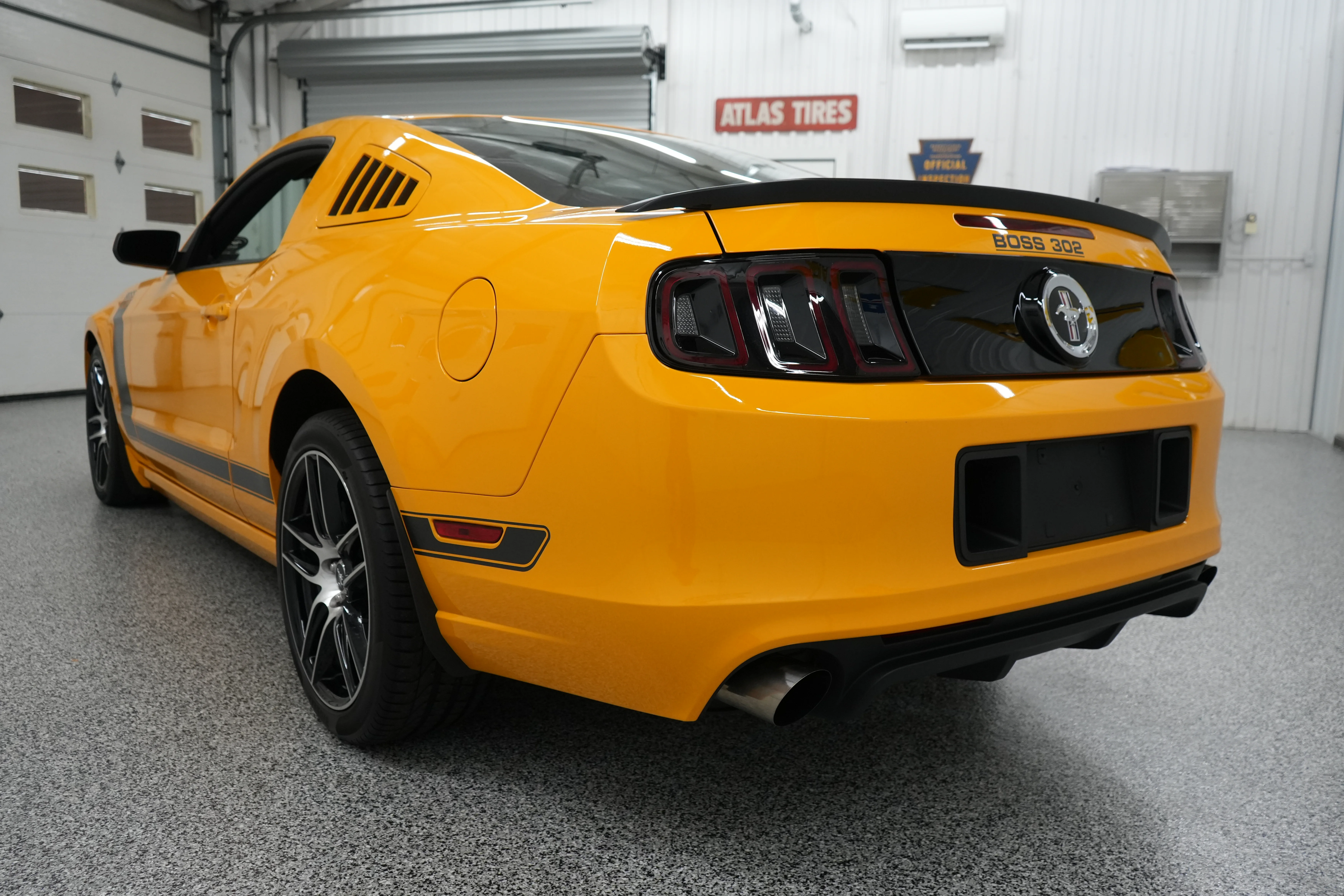 2013 Ford Mustang Boss 302 - Photo 8