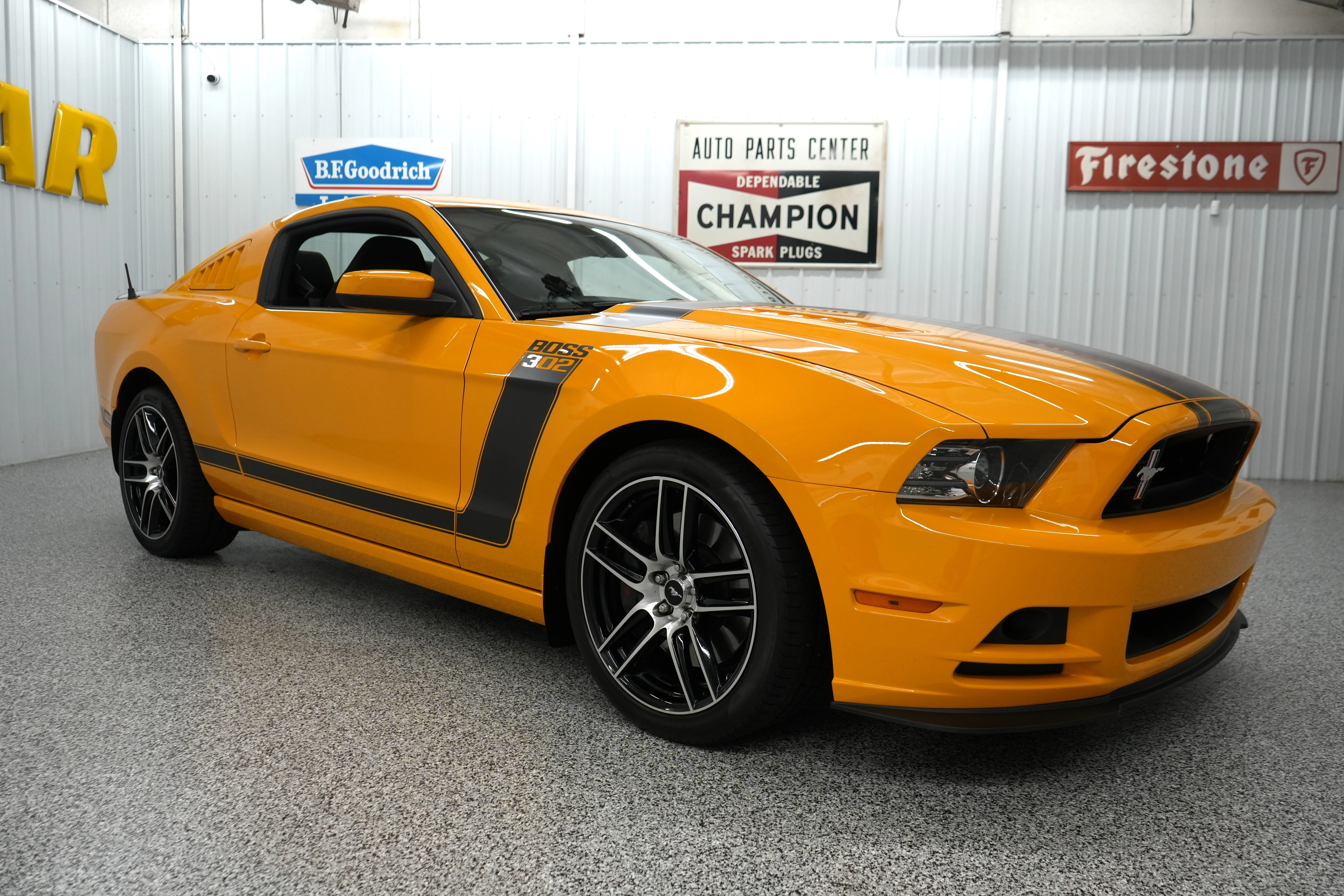 2013 Ford Mustang Boss 302 - Photo 20