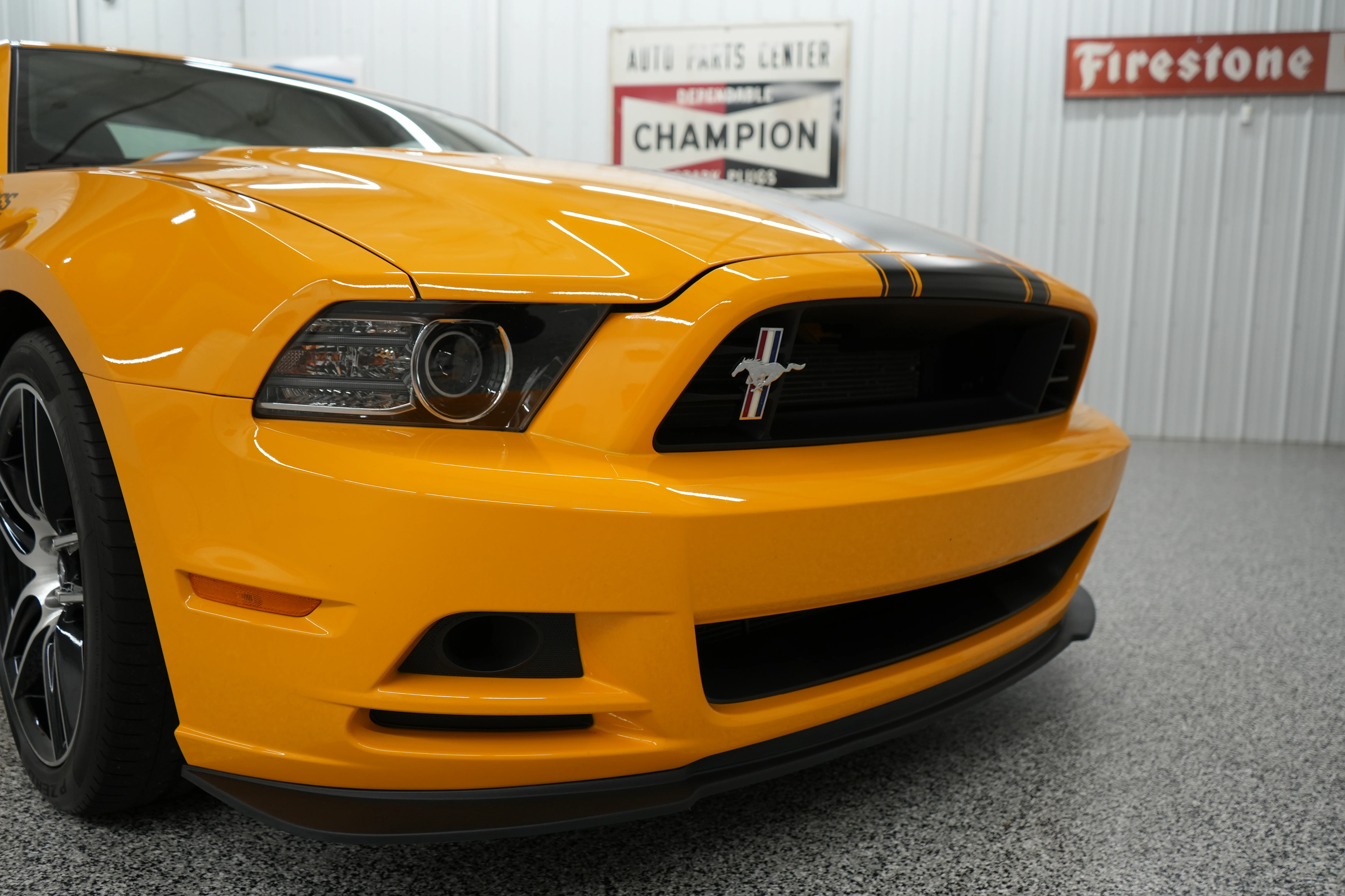 2013 Ford Mustang Boss 302 - Photo 23