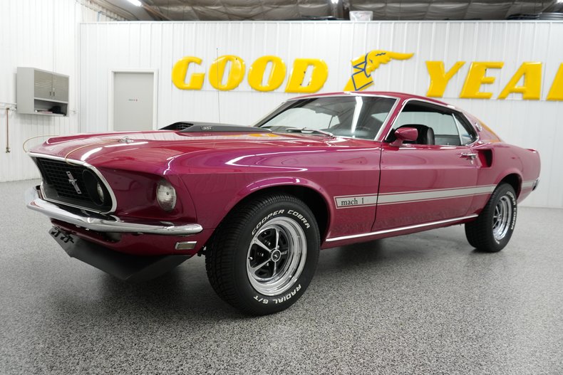 1969 Ford Mustang Mach 1 4