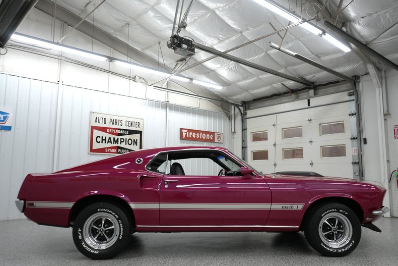 1969 Ford Mustang Mach 1 18
