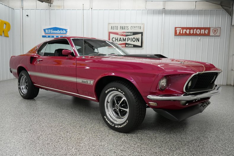 1969 Ford Mustang Mach 1 20