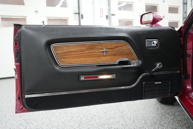 1969 Ford Mustang Mach 1 40